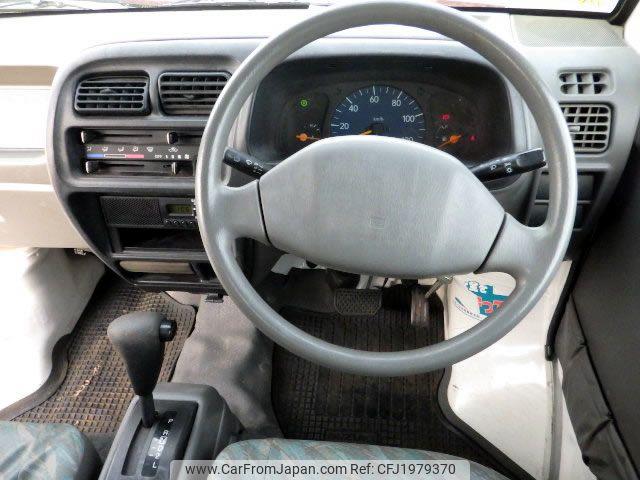 Suzuki Carry Truck 2000 thumbnail 6
