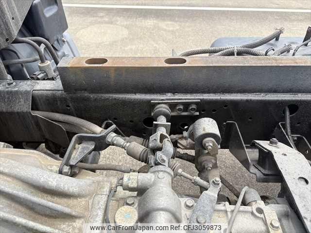 Mitsubishi Fuso Canter 2000 thumbnail 50