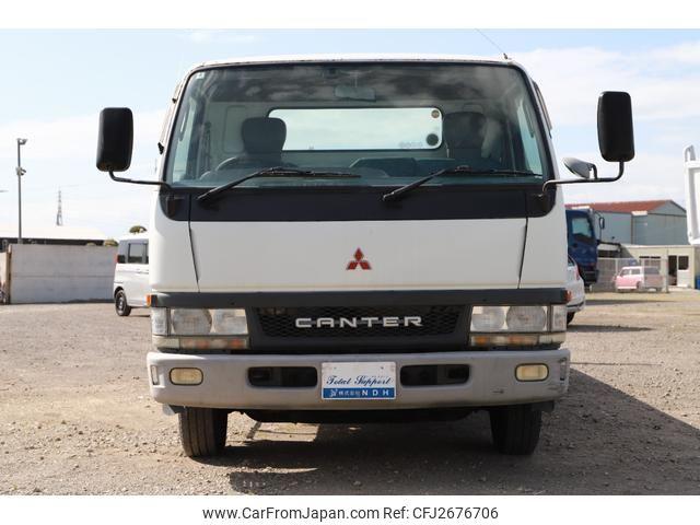 Mitsubishi Fuso Canter 2000 thumbnail 2