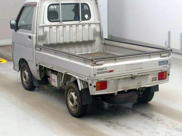 Daihatsu Hijet Truck 1998 thumbnail 2