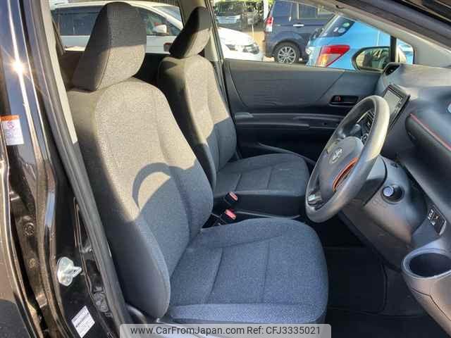 Toyota Sienta thumbnail 8