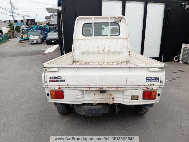 Daihatsu Hijet Truck 2000 thumbnail 6