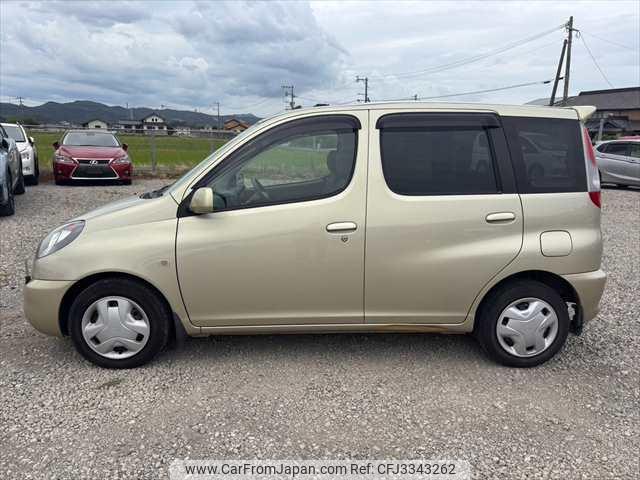 Toyota Fun Cargo 2001