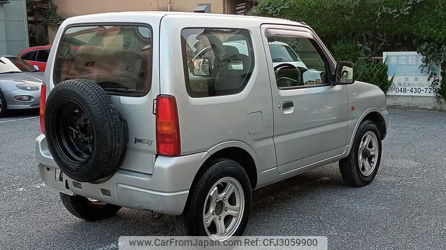 Suzuki Jimny 2000 thumbnail 20