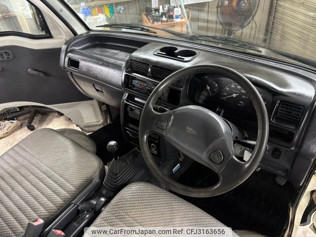 Daihatsu Hijet Truck 2000 thumbnail 24