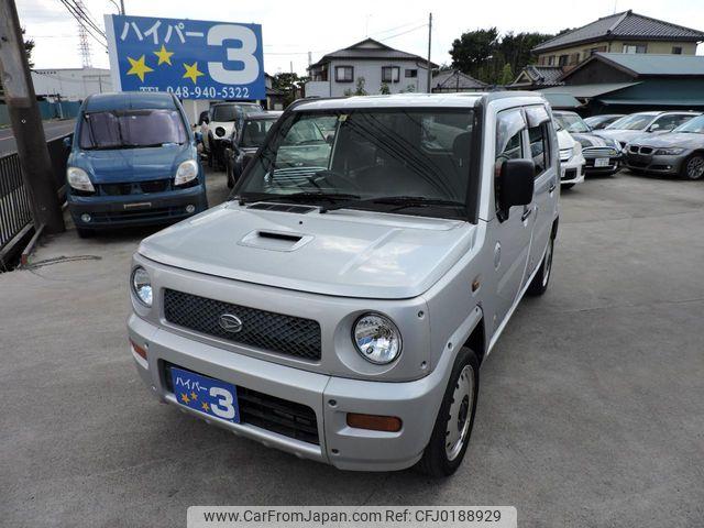 Daihatsu Naked 2001