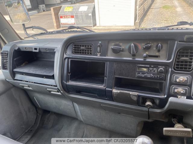 Mitsubishi Fuso Canter Guts 2001 thumbnail 17