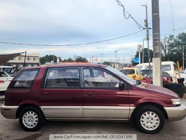 Mitsubishi Chariot 1992 thumbnail 4