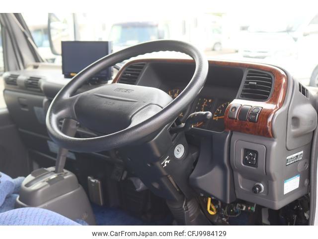 Isuzu Elf Truck 2000 thumbnail 40