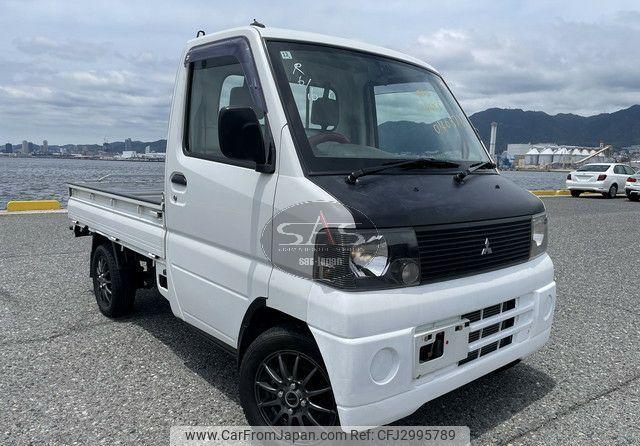 Mitsubishi Minicab 2001