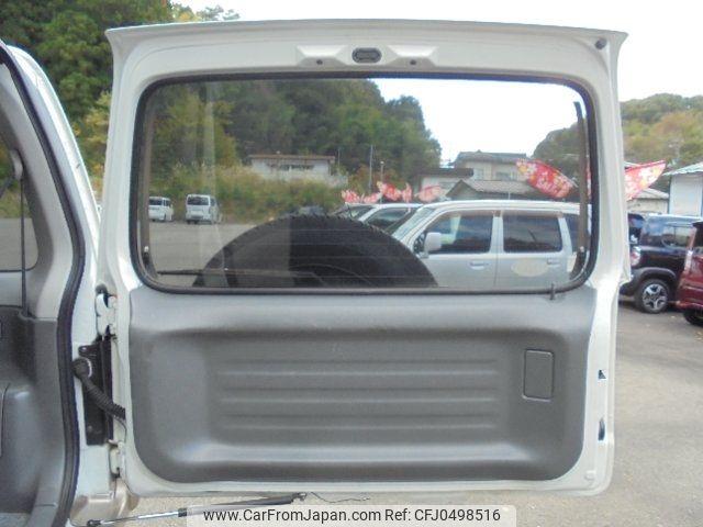 Suzuki Jimny 2001 thumbnail 6