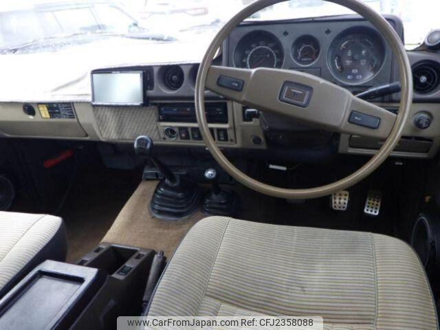 Toyota Land Cruiser 60 1986 thumbnail 3