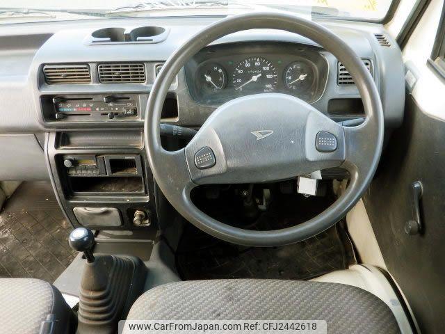Daihatsu Hijet Truck 2000 thumbnail 6