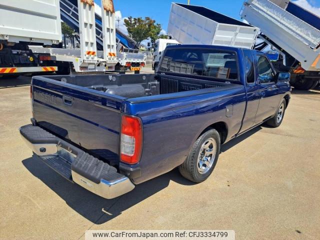 Nissan Datsun Pickup 2000 thumbnail 8