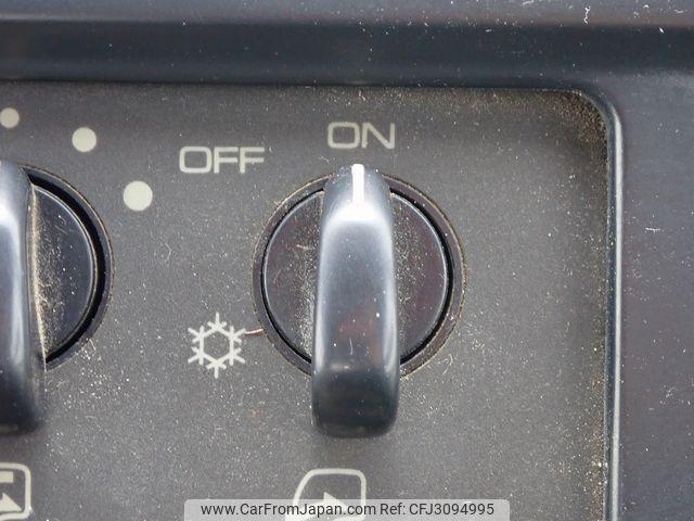 Mitsubishi Fuso Canter 1997 thumbnail 35