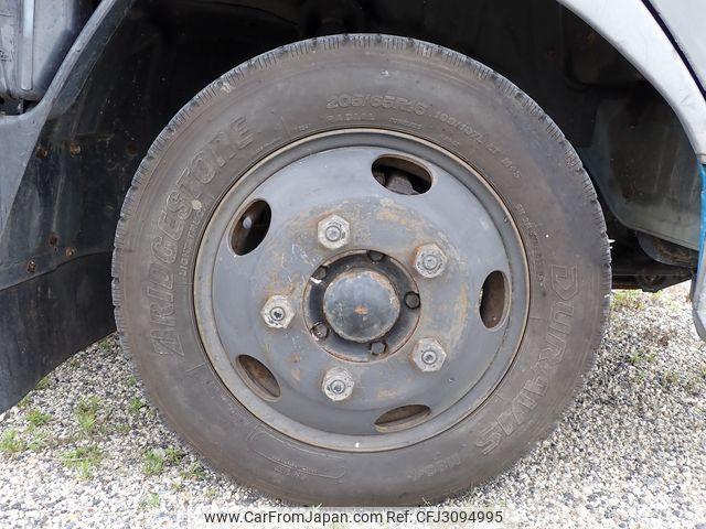 Mitsubishi Fuso Canter 1997 thumbnail 10