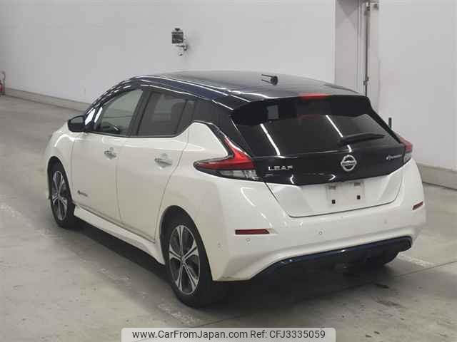Nissan Leaf thumbnail 2