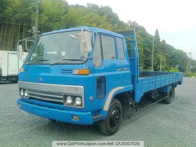 Isuzu Forward 1982
