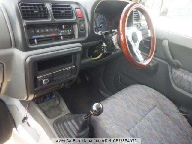Suzuki Jimny 2001 thumbnail 4