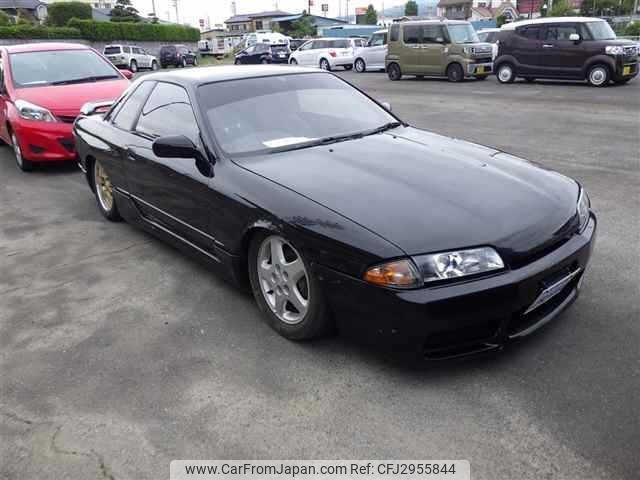 Nissan Skyline Coupe 1991