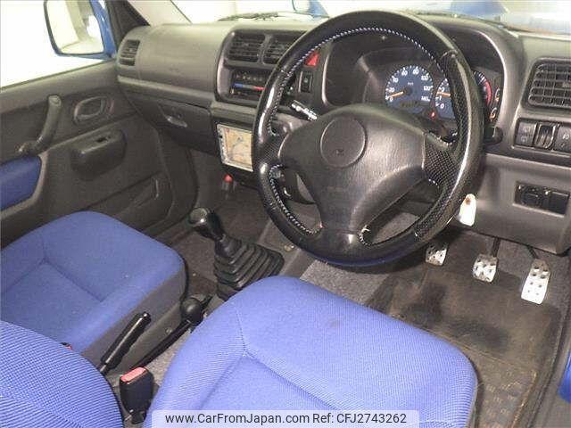 Suzuki Jimny 2001 thumbnail 5