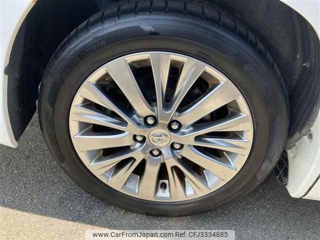 Toyota Alphard thumbnail 10