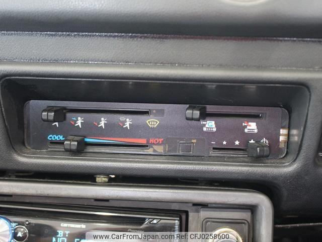 Suzuki Jimny 1986 thumbnail 38