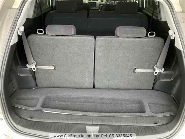 Honda Stream thumbnail 11