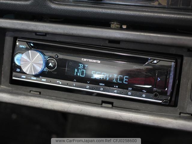 Suzuki Jimny 1986 thumbnail 37