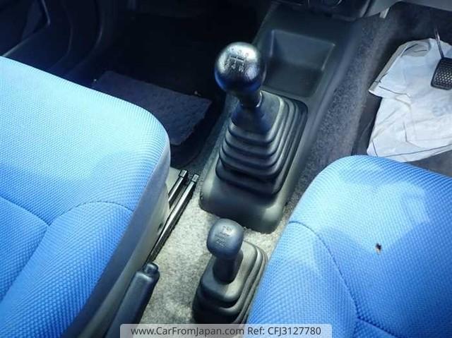 Suzuki Jimny 2001 thumbnail 23