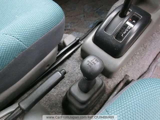 Suzuki Jimny 2001 thumbnail 16