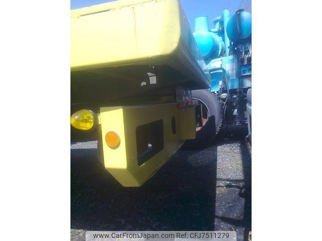Mitsubishi Fuso The Great 1989 thumbnail 6