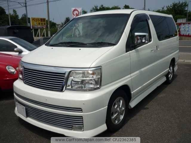 Nissan Elgrand 2001