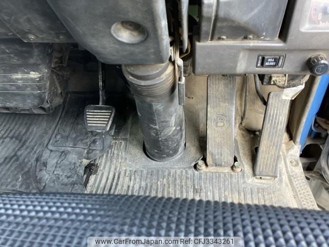Isuzu Juston 2000