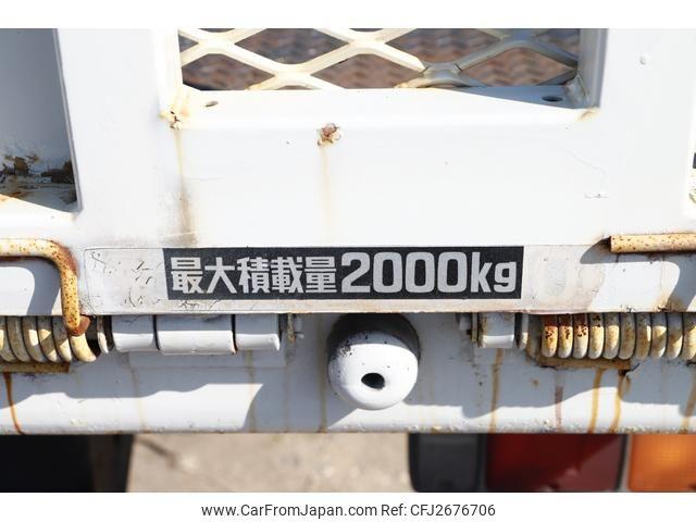 Mitsubishi Fuso Canter 2000 thumbnail 35