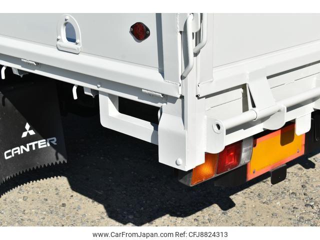 Mitsubishi Fuso Canter 1997 thumbnail 52