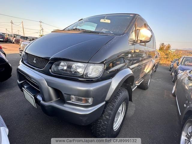 Mitsubishi Delica Spacegear 1998