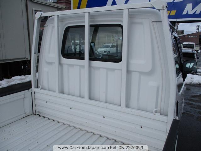 Mitsubishi Delica Truck 2001 thumbnail 13