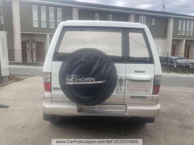 Isuzu Bighorn 2000 thumbnail 3
