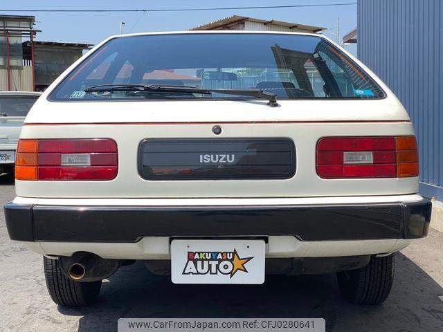 Isuzu Piazza 1983 thumbnail 2