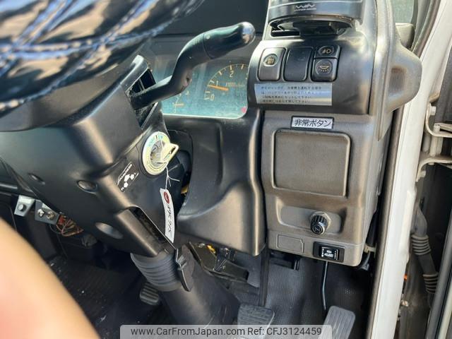 Isuzu Elf Truck 2001 thumbnail 18