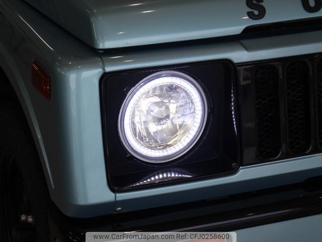 Suzuki Jimny 1986 thumbnail 9