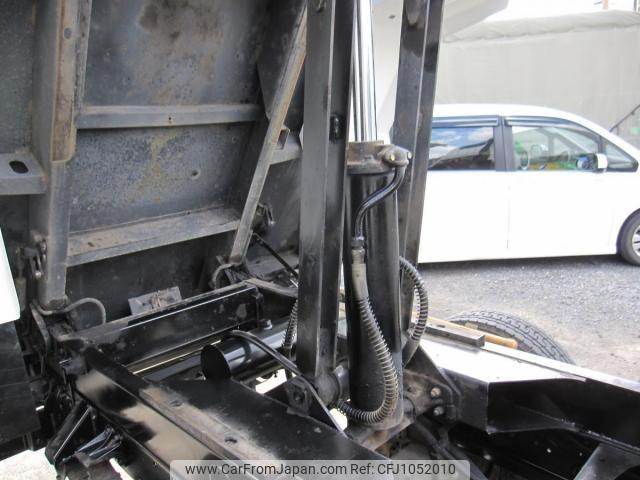 Isuzu Forward 2000 thumbnail 28