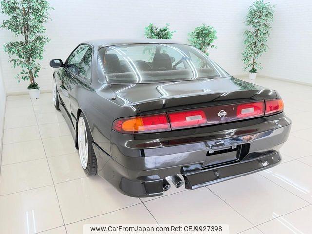Nissan Silvia 1993 thumbnail 3