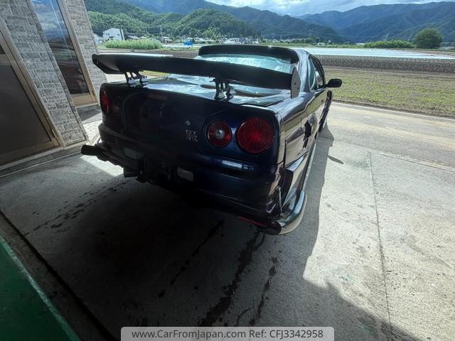 Nissan Skyline Coupe 2000 thumbnail 11