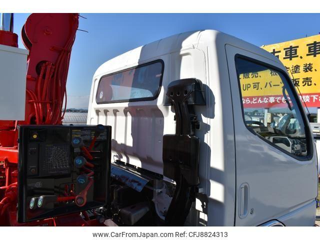 Mitsubishi Fuso Canter 1997 thumbnail 33