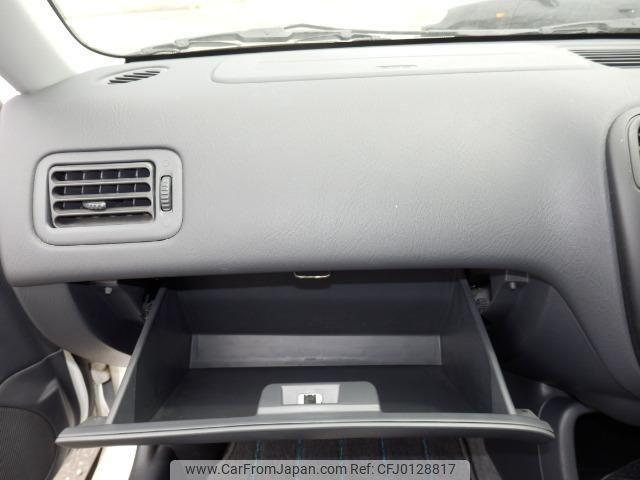 Isuzu Gemini 2000 thumbnail 17