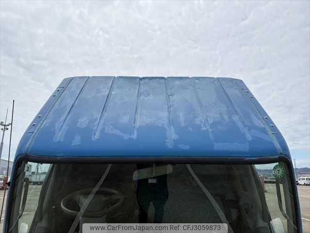 Mitsubishi Fuso Canter 2000 thumbnail 10