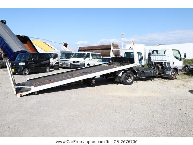 Mitsubishi Fuso Canter 2000 thumbnail 8