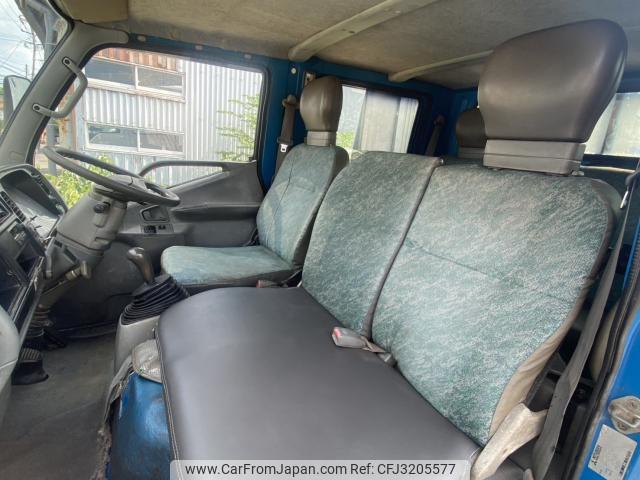 Mitsubishi Fuso Canter Guts 2001 thumbnail 15